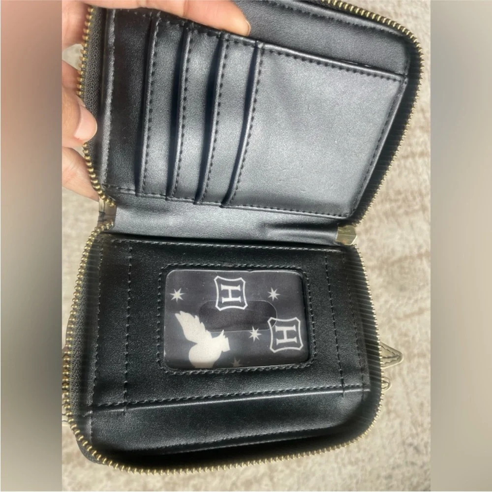 LOW START!🔥Loungefly Harry Potter Owl Zipper Wallet - Picture 4 of 5